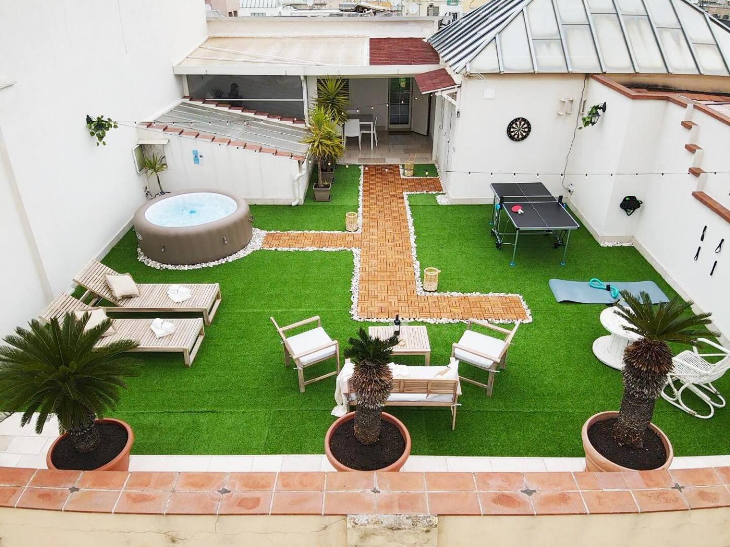 150Mq Rooftop Paradise - Spacious Private Terrace Бари Екстериор снимка