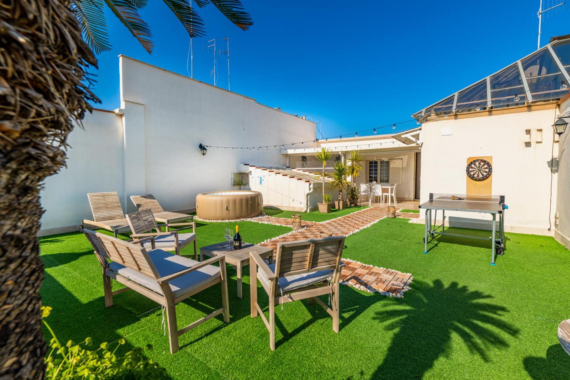 150Mq Rooftop Paradise - Spacious Private Terrace Бари Екстериор снимка